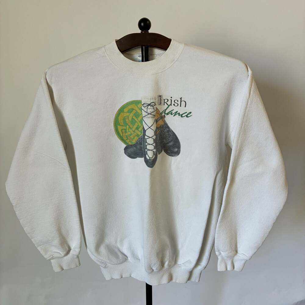 Gildan Ultra Cotton Heavyweight Irish Dance Graphic Crewneck Sweatshirt